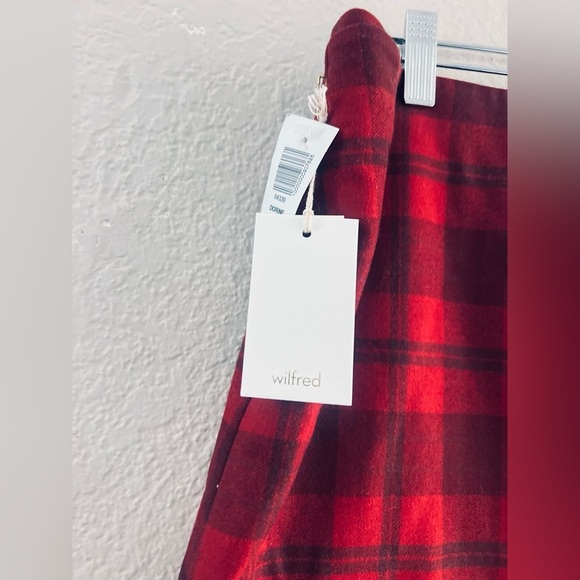 Aritzia Wilfred Wool Blend Wrap Tie Front Mini Skirt New WT
Waist 14 1/2” - Picture 3 of 8